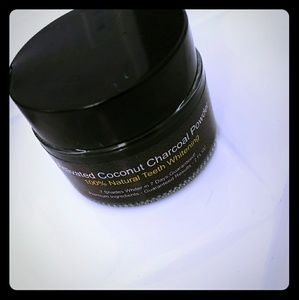 Charcoal powder teeth whitener